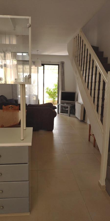 הוילה Paphos Isabella Townhouse מראה חיצוני תמונה