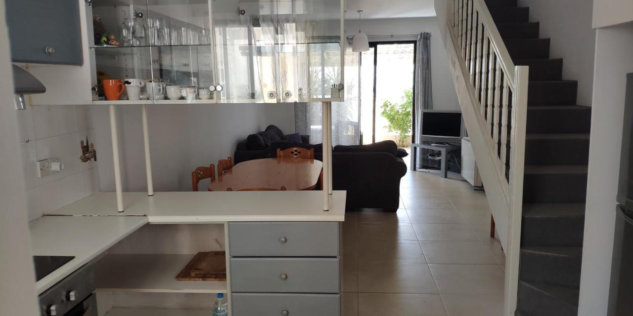 הוילה Paphos Isabella Townhouse מראה חיצוני תמונה